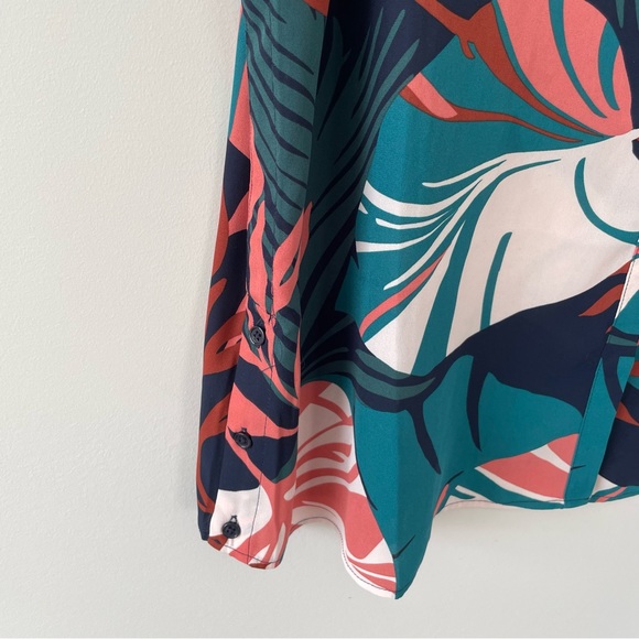 Pattern Button Front Blouse - Picture 2 of 3